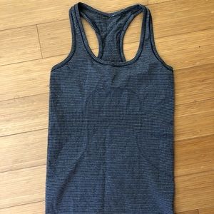 Lululemon workout tank